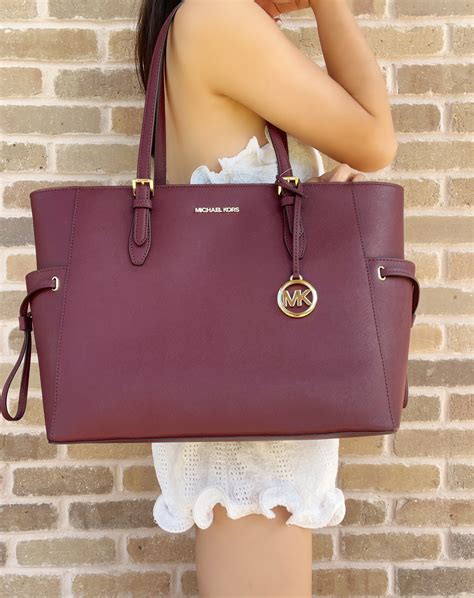 gilly tote michael kors|Michael Kors large saffiano.